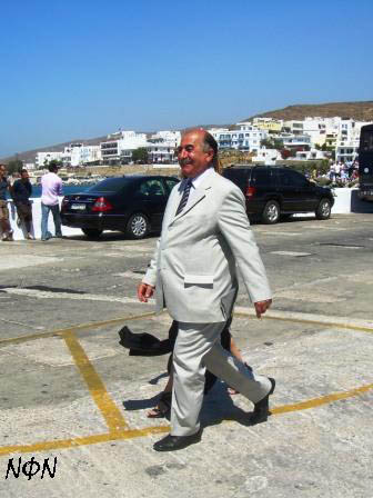tinos002
