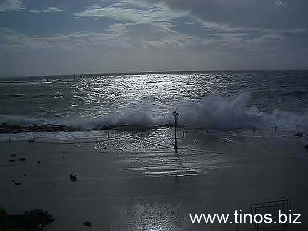 wave-066